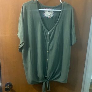 Women’s 3XL top